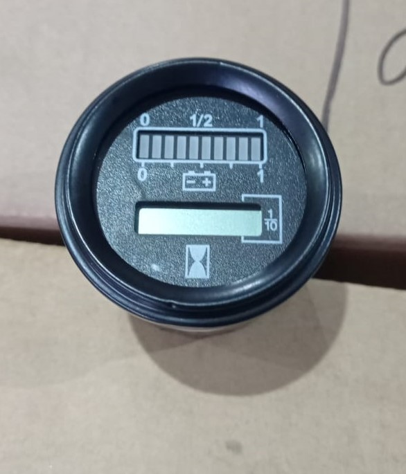 32 Кулонометр (датчик уровня заряда аккумулятора и моточасов) для штабелера CDDR-E (Instrument) 32 Кулонометр (датчик уровня заряда аккумулятора и моточасов) для штабелера CDDR-E (Instrument)