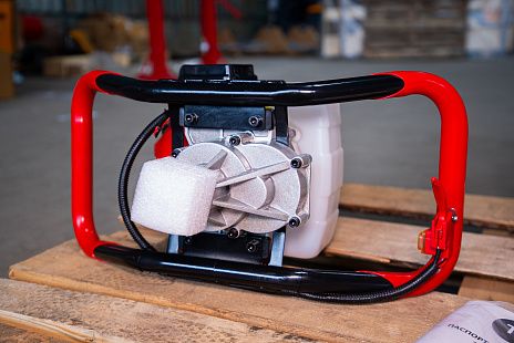 Мотобур без шнека 1,8 кВт 2 ручки TOR JH52-2 