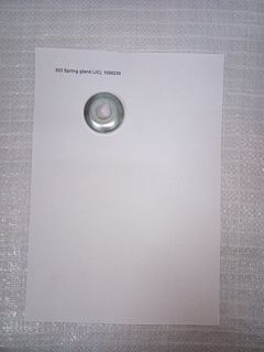 303 Крышка малого штока (16X42) для тележки гидравлической JC (Spring gland) 303 Крышка малого штока (16X42) для тележки гидравлической JC (Spring gland)